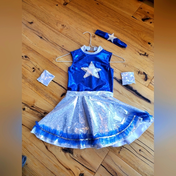 Girls Dance Costume - Picture 1 of 9